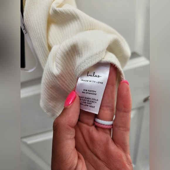 NWT LULUS Cross Front Bodysuit - Picture 8 of 10